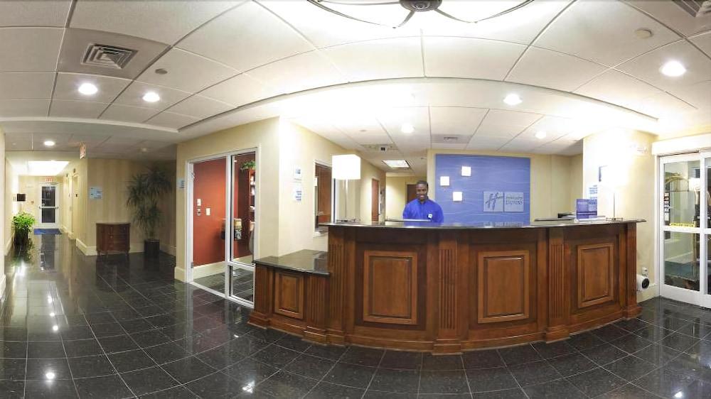 Comfort Suites Near Birkdale Village- Хантерсвилл Интерьер фото