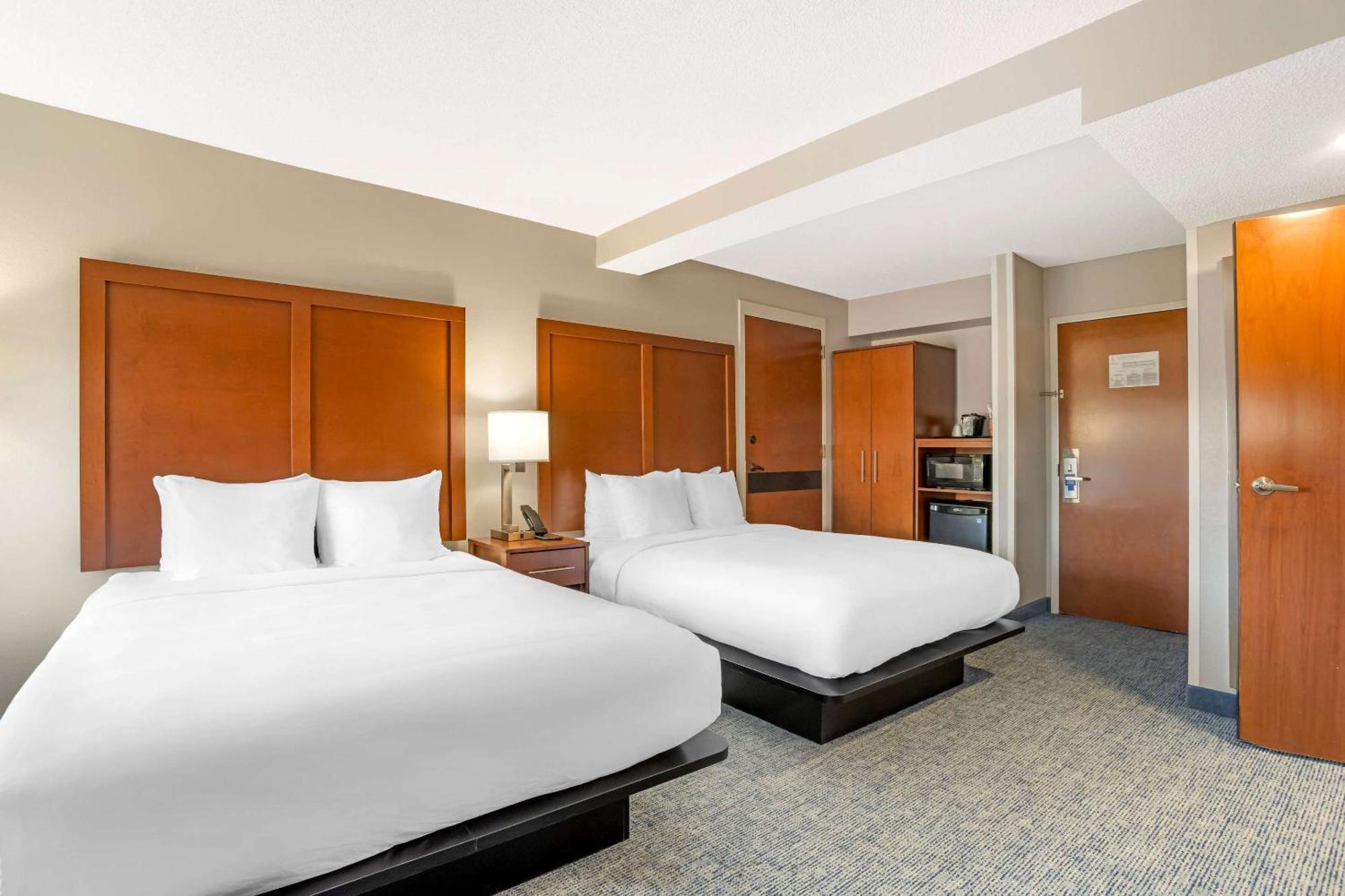 Comfort Suites Near Birkdale Village- Хантерсвилл Экстерьер фото