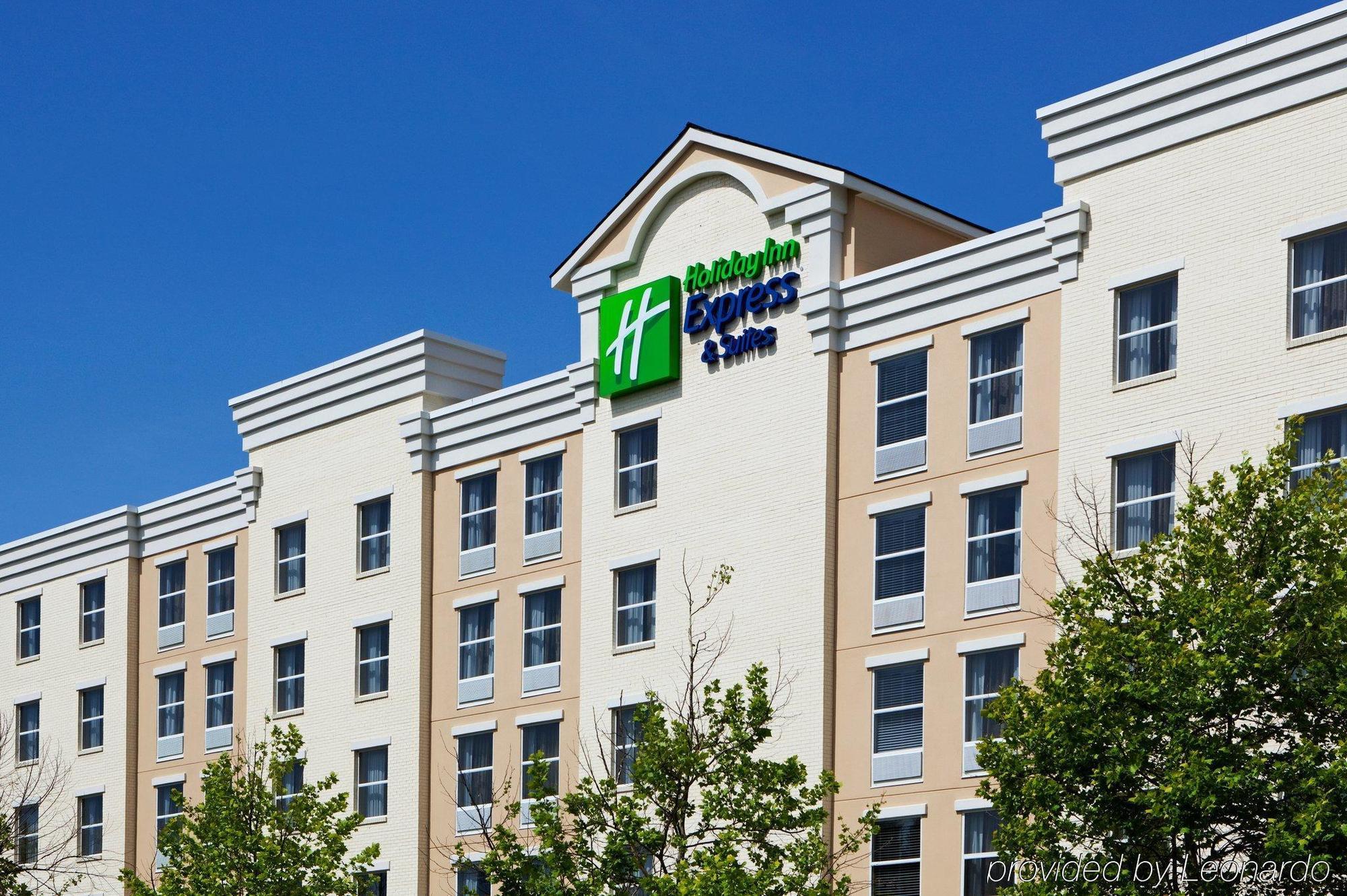 Comfort Suites Near Birkdale Village- Хантерсвилл Экстерьер фото