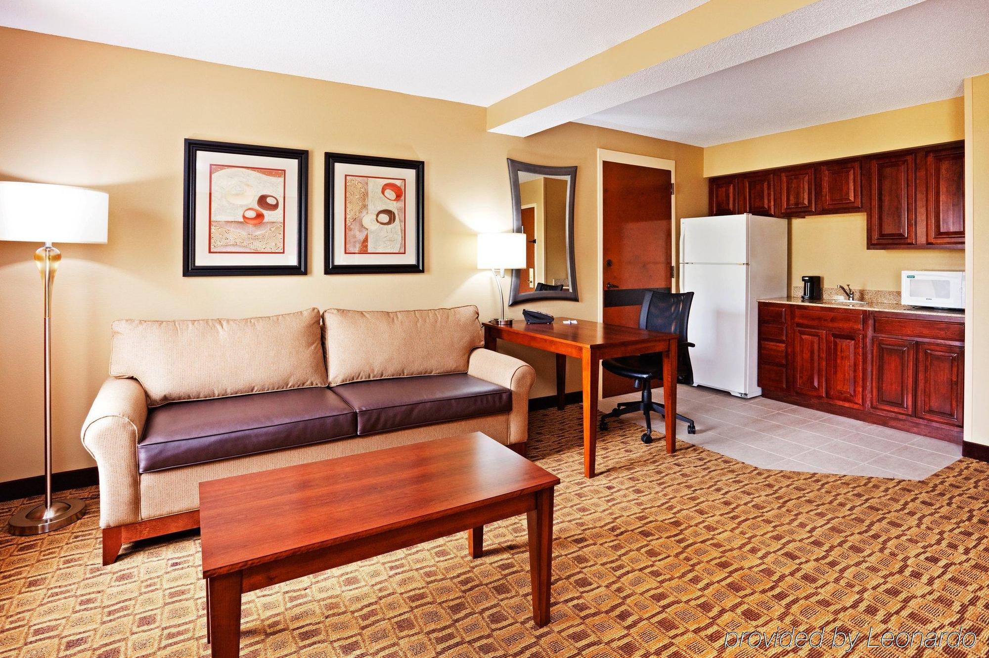 Comfort Suites Near Birkdale Village- Хантерсвилл Интерьер фото